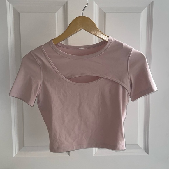 Lululemon Get Centred Short Sleeve Misty Pink
2020 Style Number: W3DMWS Size 4 - Picture 6 of 6